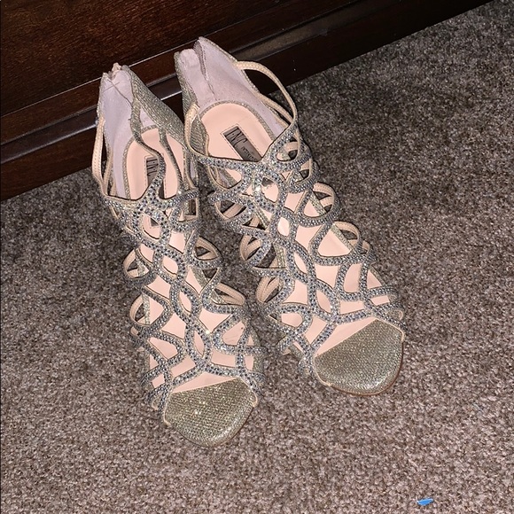 INC sparkly heels size 9 - Picture 2 of 4